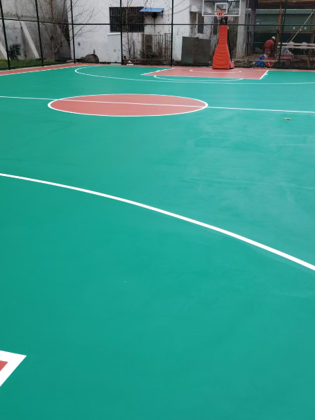 鹤壁 球场长期使用易出现地面开裂