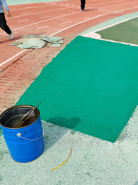 鹤壁球场翻新修补改造专项服务介绍